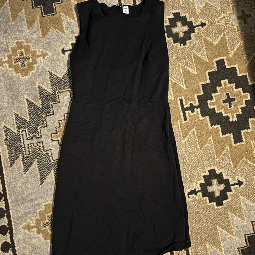 Elegant Black Sleeveless Dress